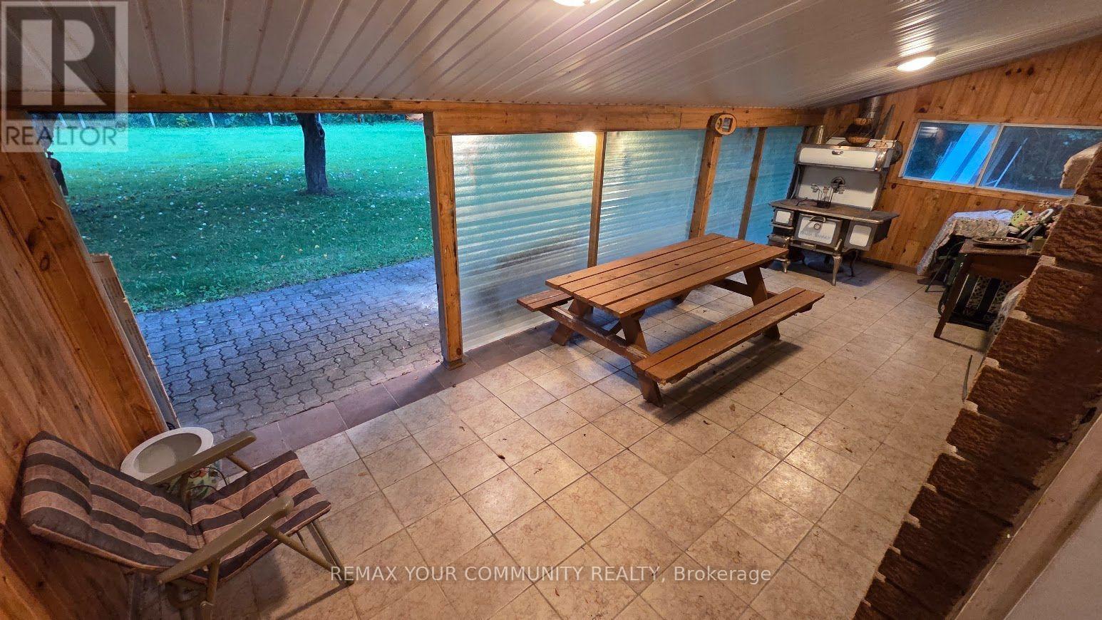 1031 Metro Road, Georgina, Ontario  L4P 3E9 - Photo 28 - N13718808