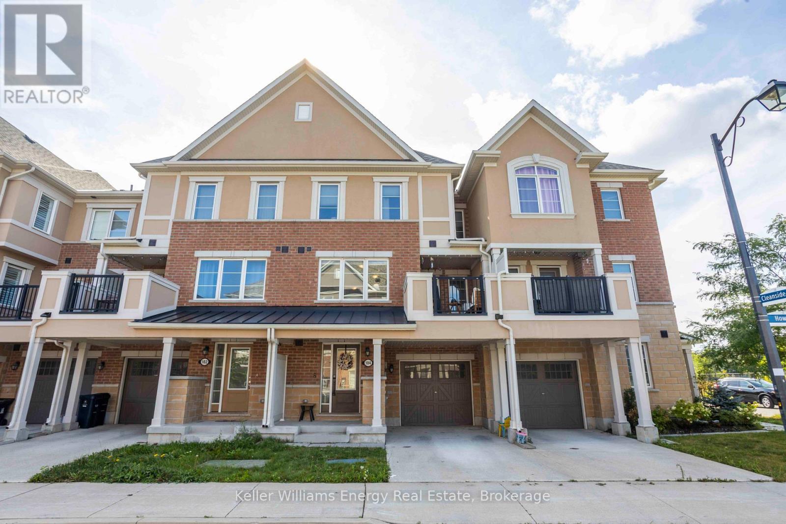 104 Howe Avenue — photo 2