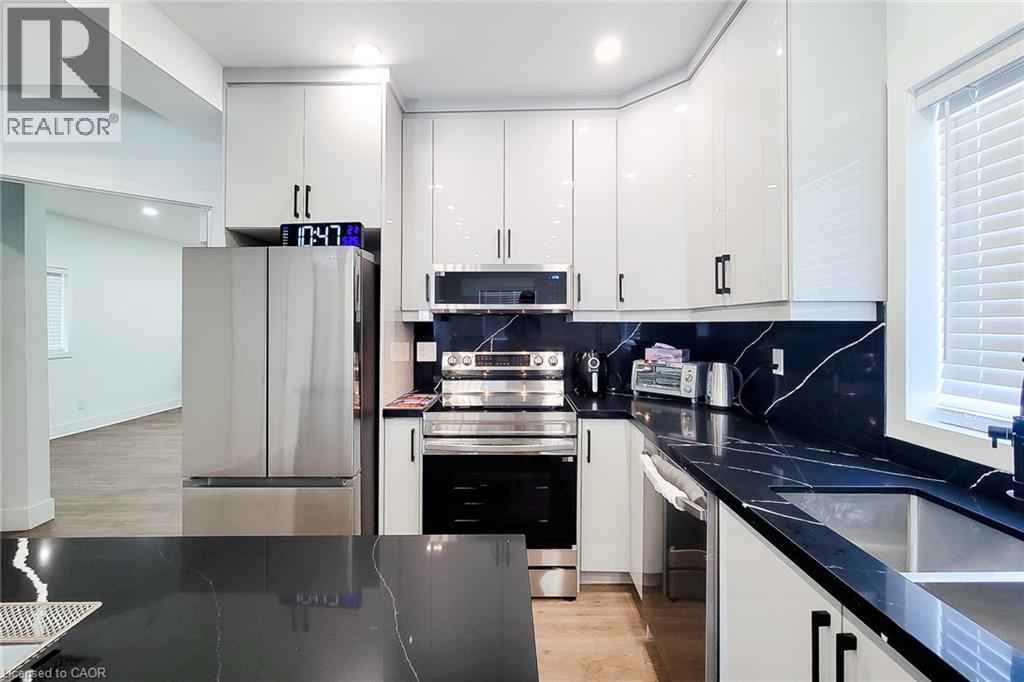 78 Hillyard Street, Hamilton, Ontario  L8L 6B4 - Photo 14 - 40843119
