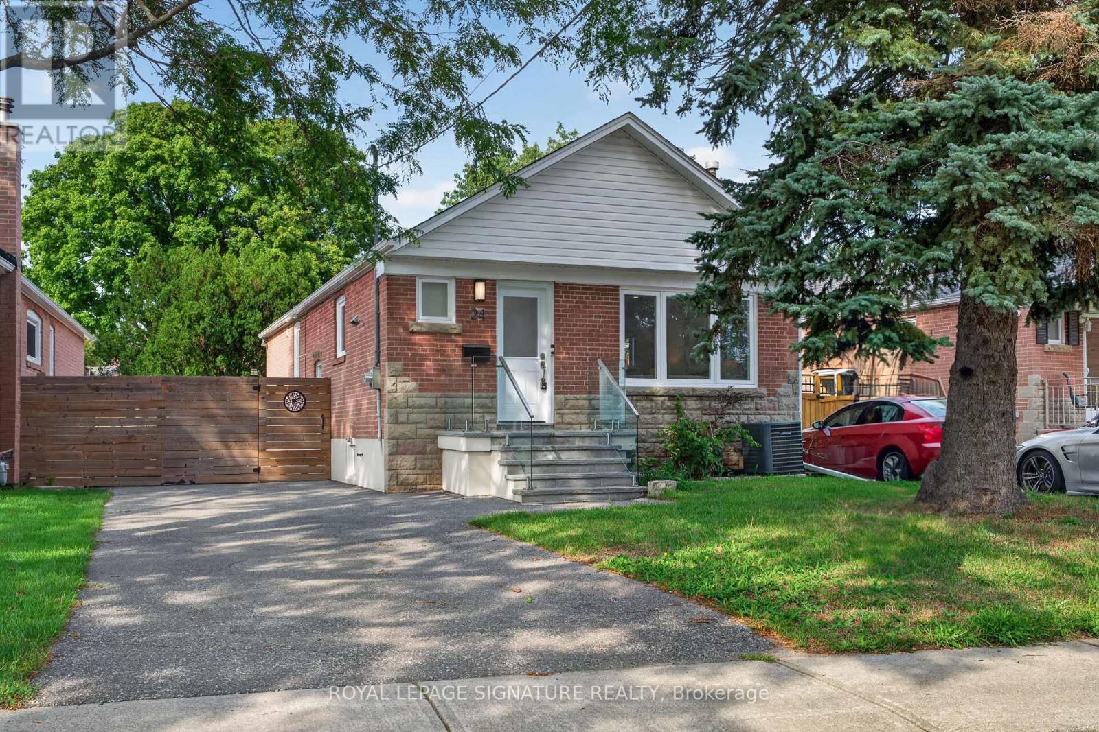 24 GLENSHAW CRESCENT, Toronto, Ontario