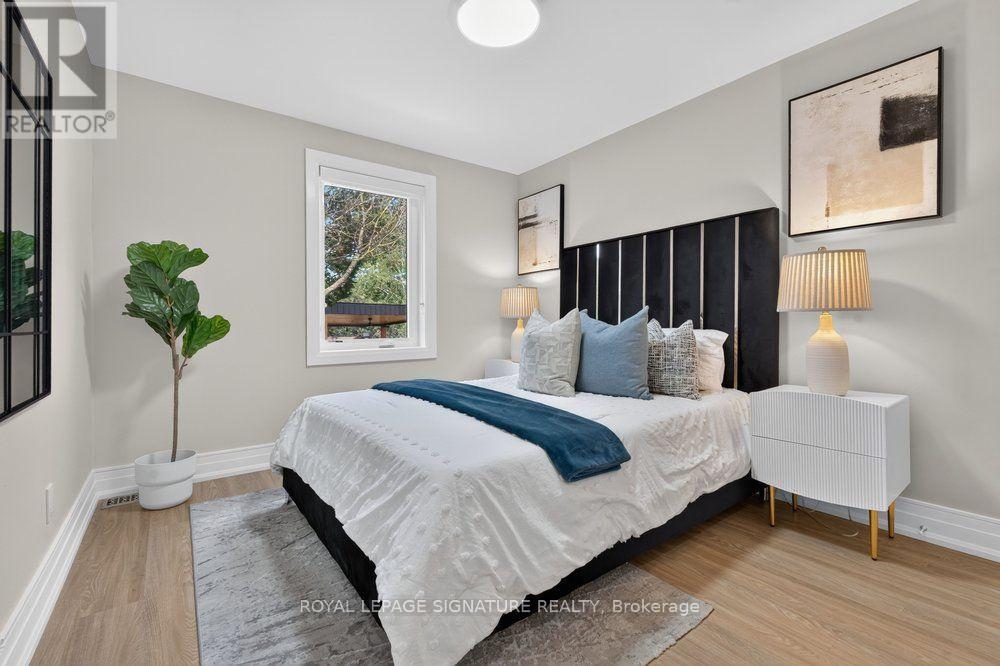 24 Glenshaw Crescent, Toronto, Ontario  M4B 2C9 - Photo 20 - E13719228