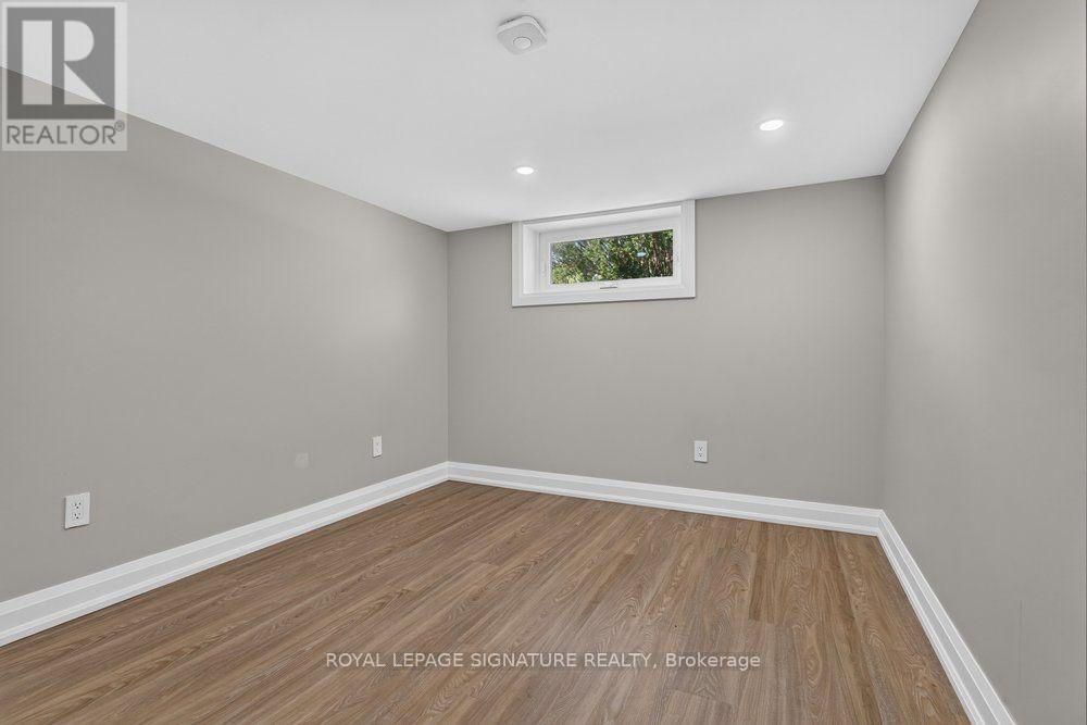 24 Glenshaw Crescent, Toronto, Ontario  M4B 2C9 - Photo 33 - E13719228