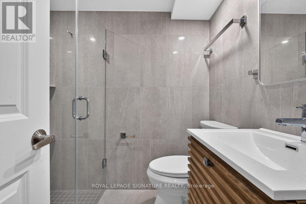 24 Glenshaw Crescent, Toronto, Ontario  M4B 2C9 - Photo 37 - E13719228