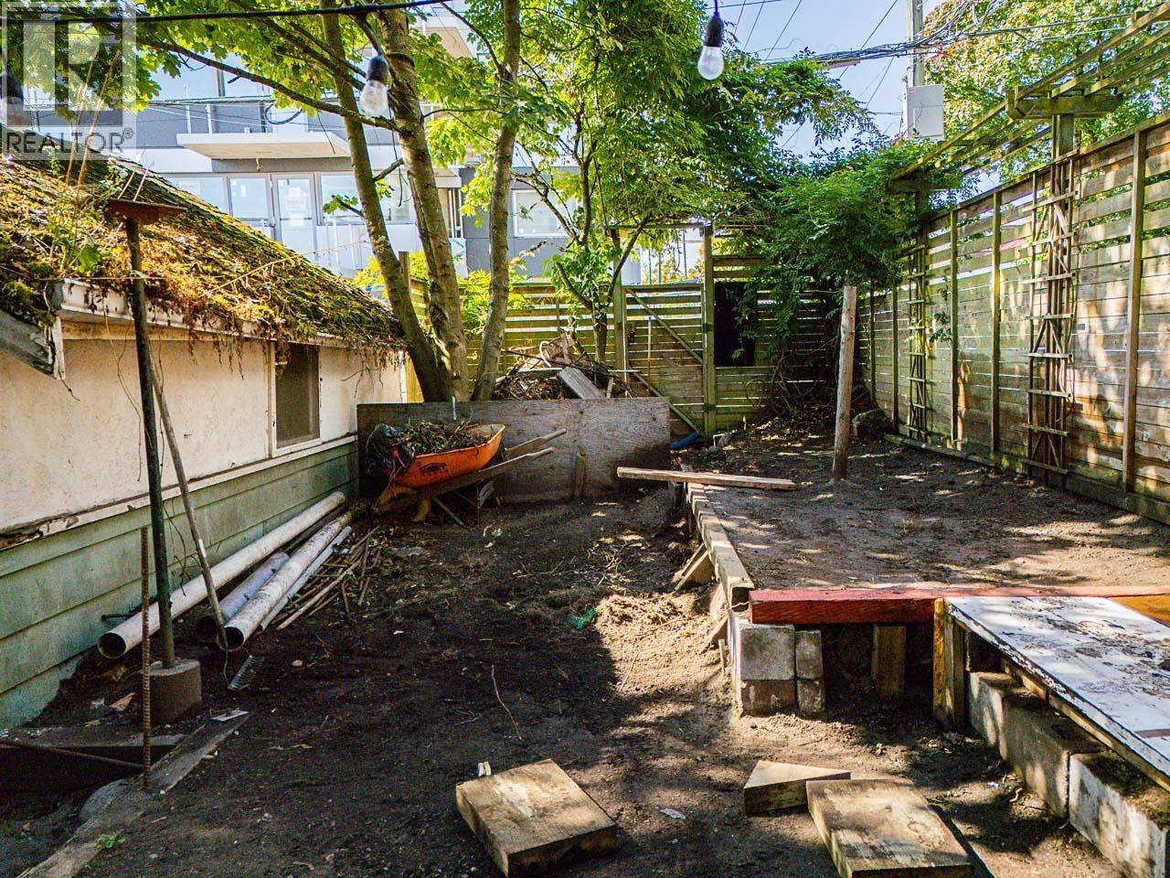 970 W 64th Avenue, Vancouver, British Columbia  V6P 2M1 - Photo 8 - R3159404