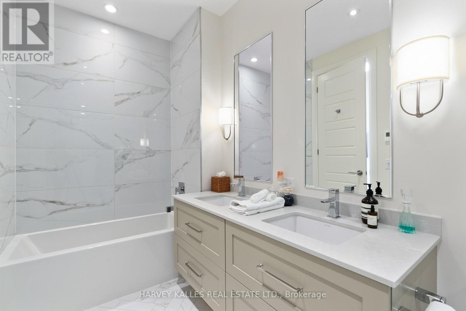 3787 Mangusta Court, Innisfil, Ontario  L9S 0L5 - Photo 32 - N13719282