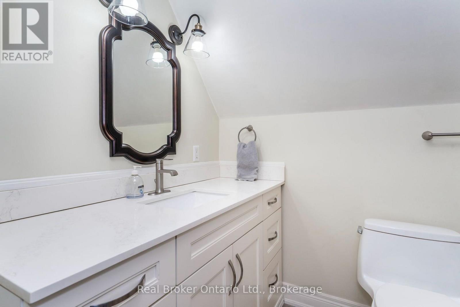 151 Main Street, Penetanguishene, Ontario  L9M 1L7 - Photo 20 - S13719278