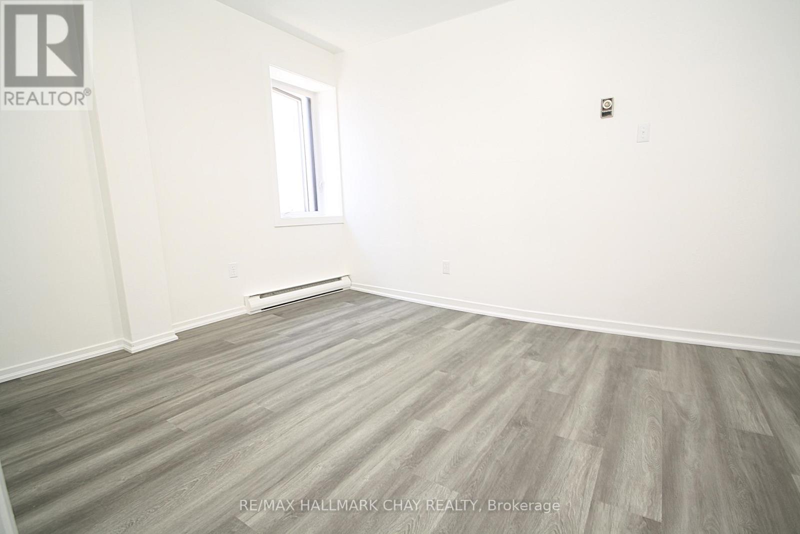 58 Queen St Street W, Springwater (Elmvale), Ontario  L0L 1P0 - Photo 13 - S13719268