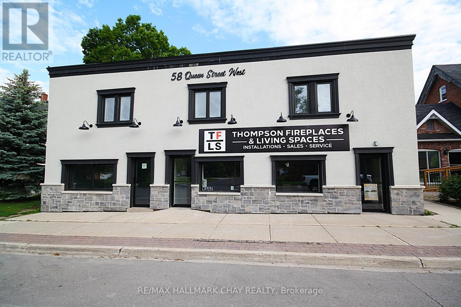 58 Queen St Street W, Springwater (Elmvale), Ontario  L0L 1P0 - Photo 3 - S13719268