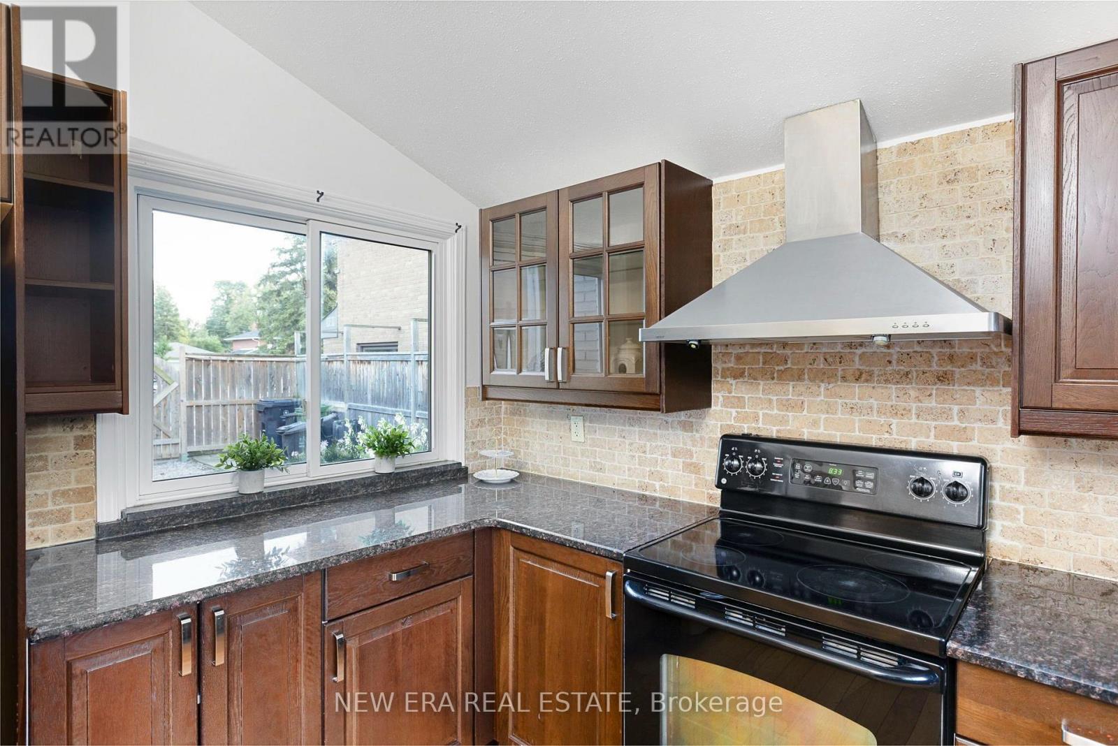 4246 Bloor Street W, Toronto, Ontario  M9C 1Z7 - Photo 22 - W13719200