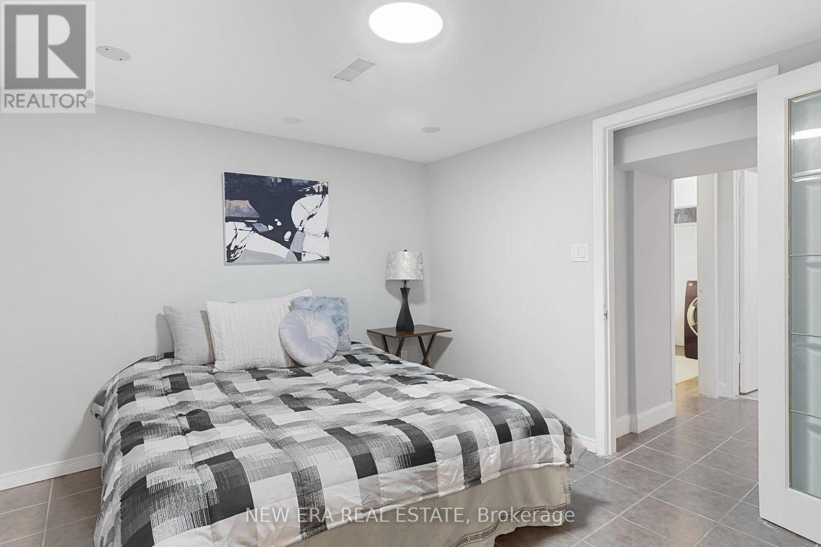4246 Bloor Street W, Toronto, Ontario  M9C 1Z7 - Photo 29 - W13719200