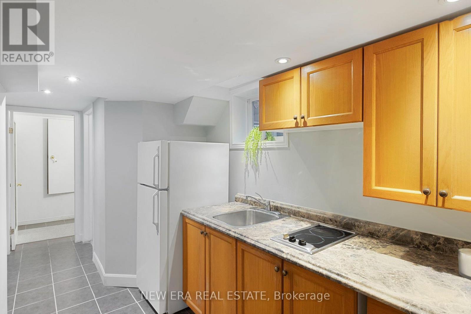 4246 Bloor Street W, Toronto, Ontario  M9C 1Z7 - Photo 32 - W13719200