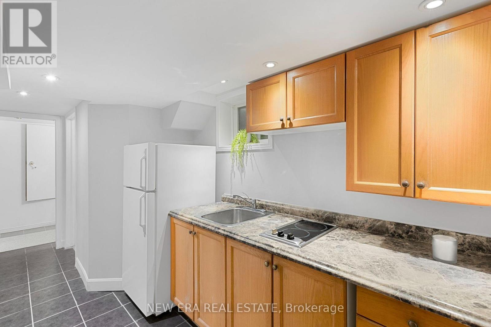 4246 Bloor Street W, Toronto, Ontario  M9C 1Z7 - Photo 38 - W13719200