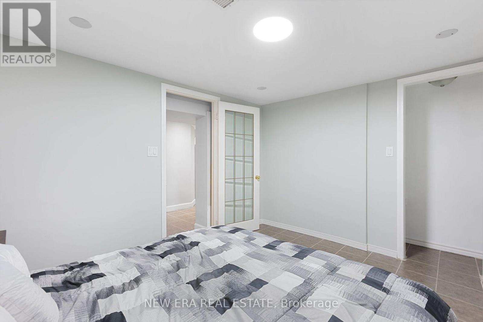 4246 Bloor Street W, Toronto, Ontario  M9C 1Z7 - Photo 42 - W13719200
