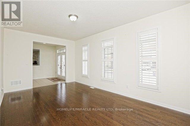 8 Arrowstone Court, Brampton, Ontario  L6R 3T5 - Photo 6 - W13719224