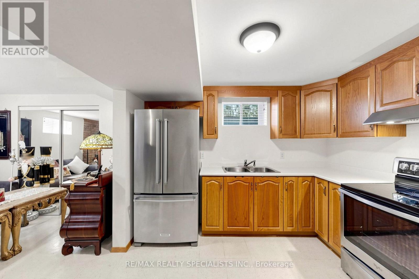 776 Savoy Crescent, Mississauga, Ontario  L5R 3C3 - Photo 31 - W13719270