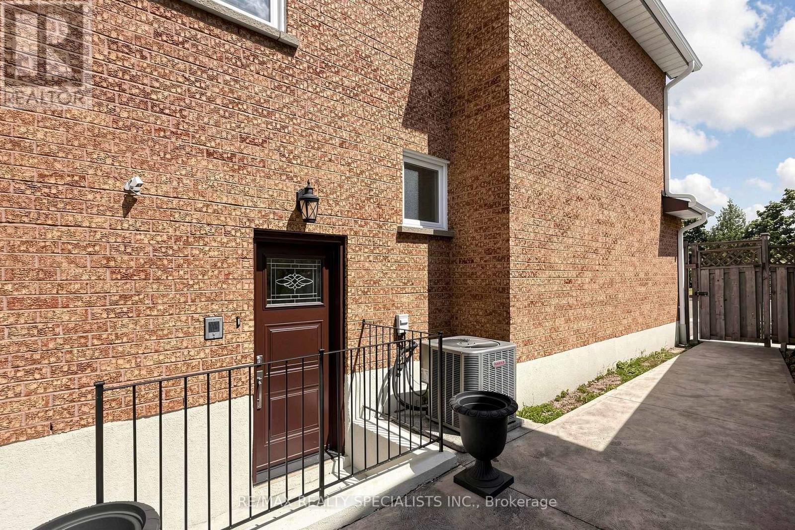 776 Savoy Crescent, Mississauga, Ontario  L5R 3C3 - Photo 34 - W13719270