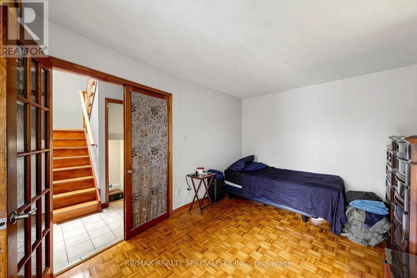 776 Savoy Crescent, Mississauga, Ontario  L5R 3C3 - Photo 7 - W13719270