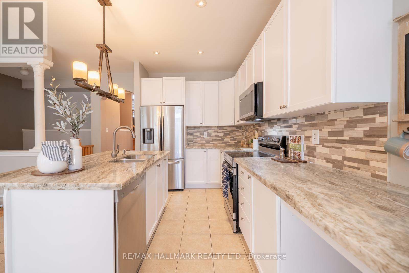 43 Horsedreamer Lane, Whitchurch-Stouffville, Ontario  L4A 0G6 - Photo 10 - N13241920