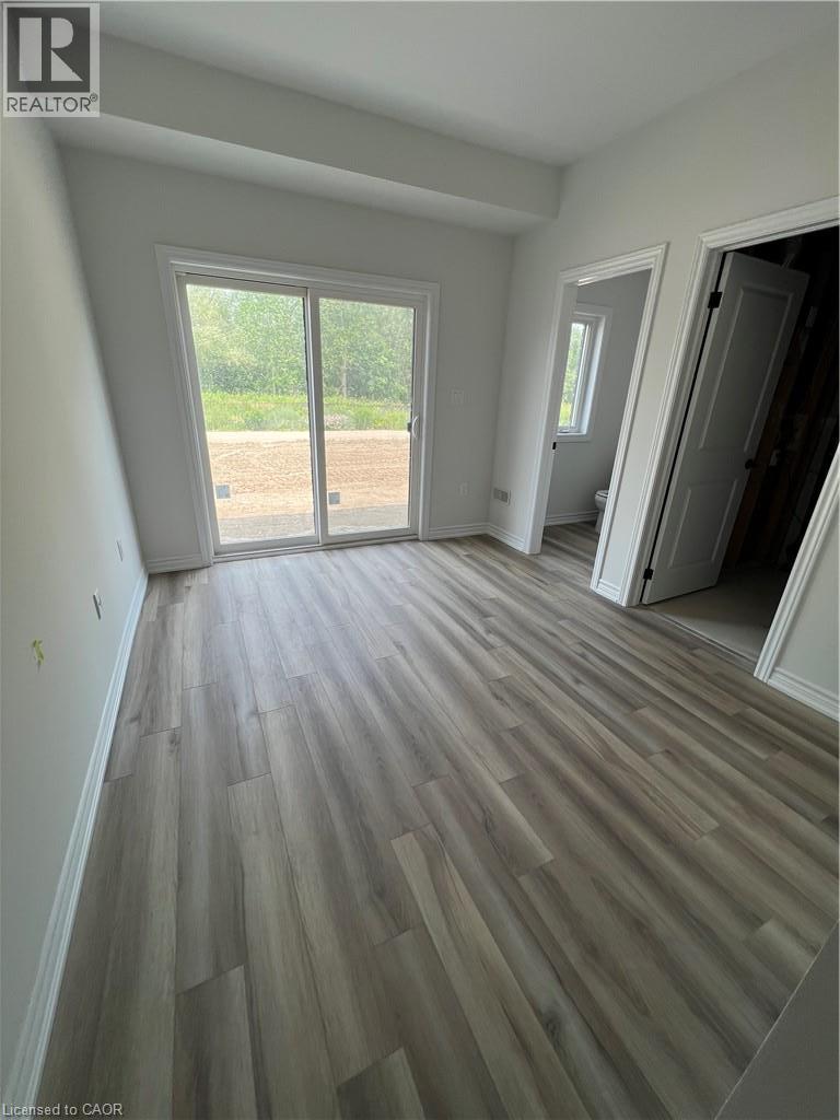 290 Equestrian Way Unit# 61, Cambridge, Ontario  N3E 0E7 - Photo 3 - 40849440