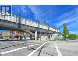406 6968 ROYAL OAK AVENUE, Burnaby, British Columbia