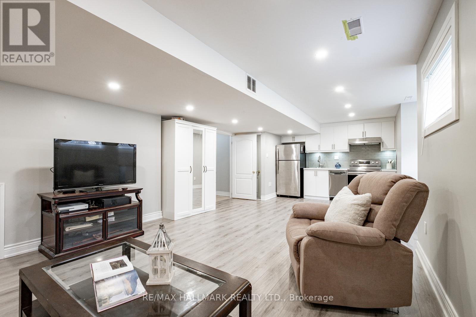 43 Horsedreamer Lane, Whitchurch-Stouffville, Ontario  L4A 0G6 - Photo 40 - N13241920