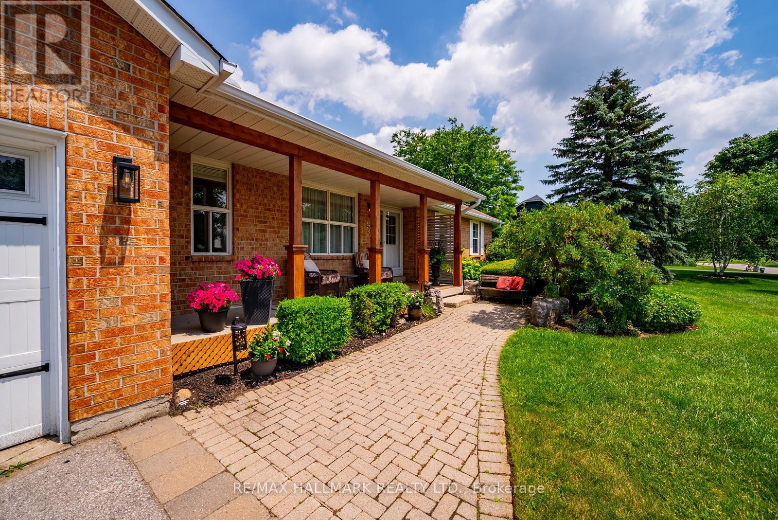 245 Cam Fella Boulevard, Whitchurch-Stouffville, Ontario  L4A 7J5 - Photo 2 - N13512666