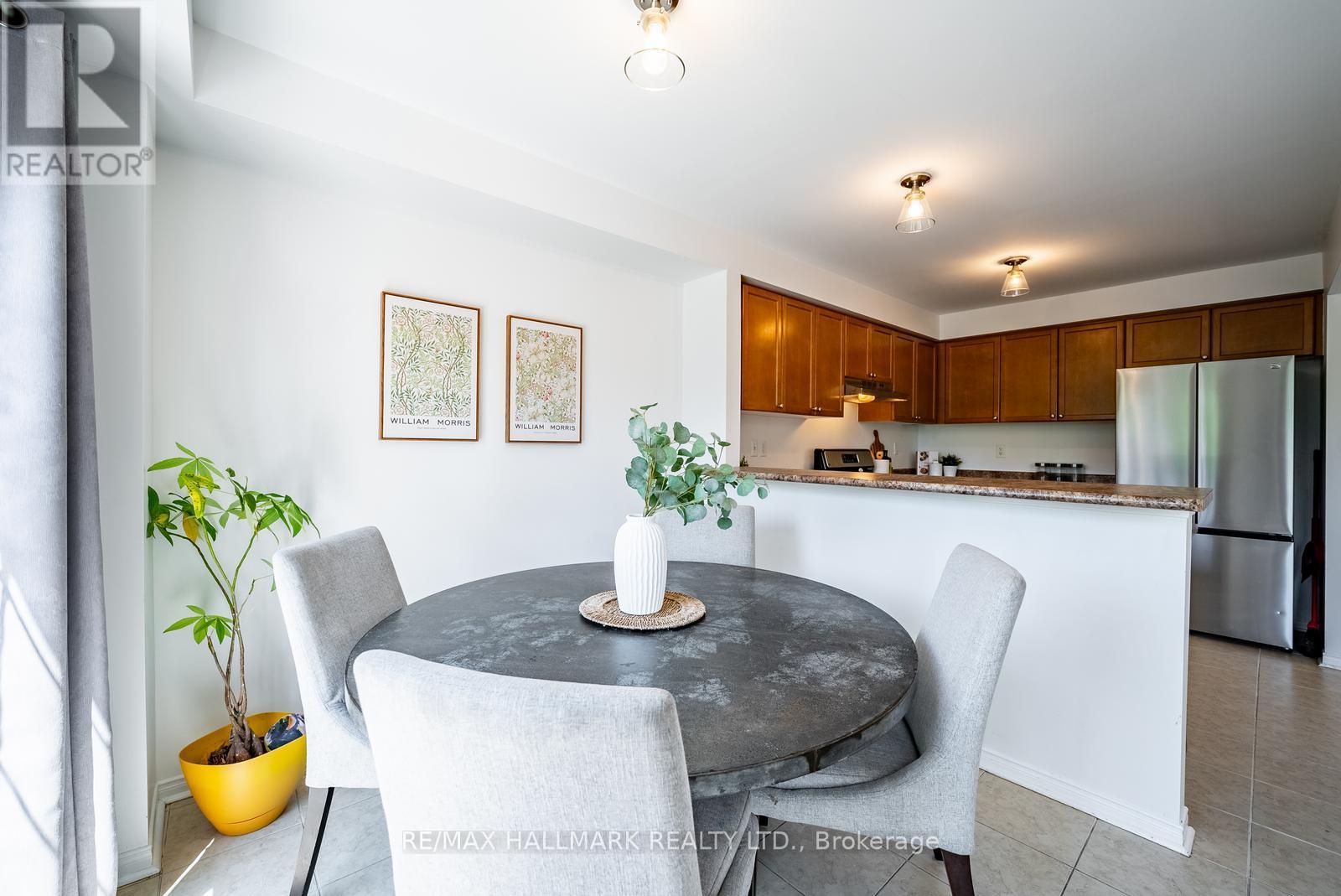 281 Reeves Way Boulevard, Whitchurch-Stouffville, Ontario  L4A 0H7 - Photo 7 - N13601458