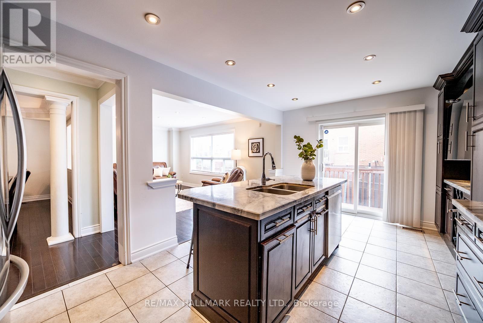 9 Flatbush Lane, Brampton, Ontario  L7A 2R6 - Photo 10 - W13558722