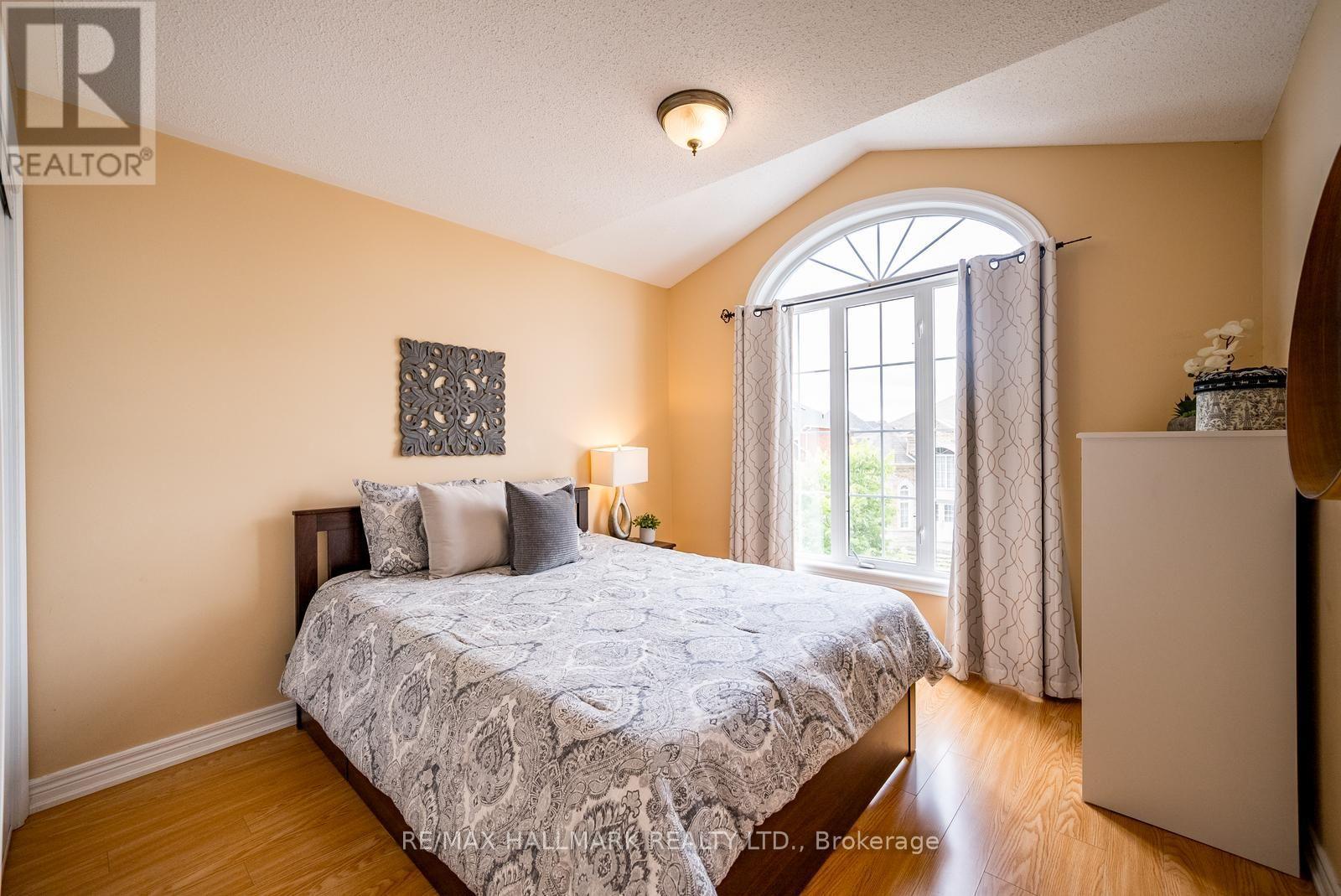 9 Flatbush Lane, Brampton, Ontario  L7A 2R6 - Photo 17 - W13558722