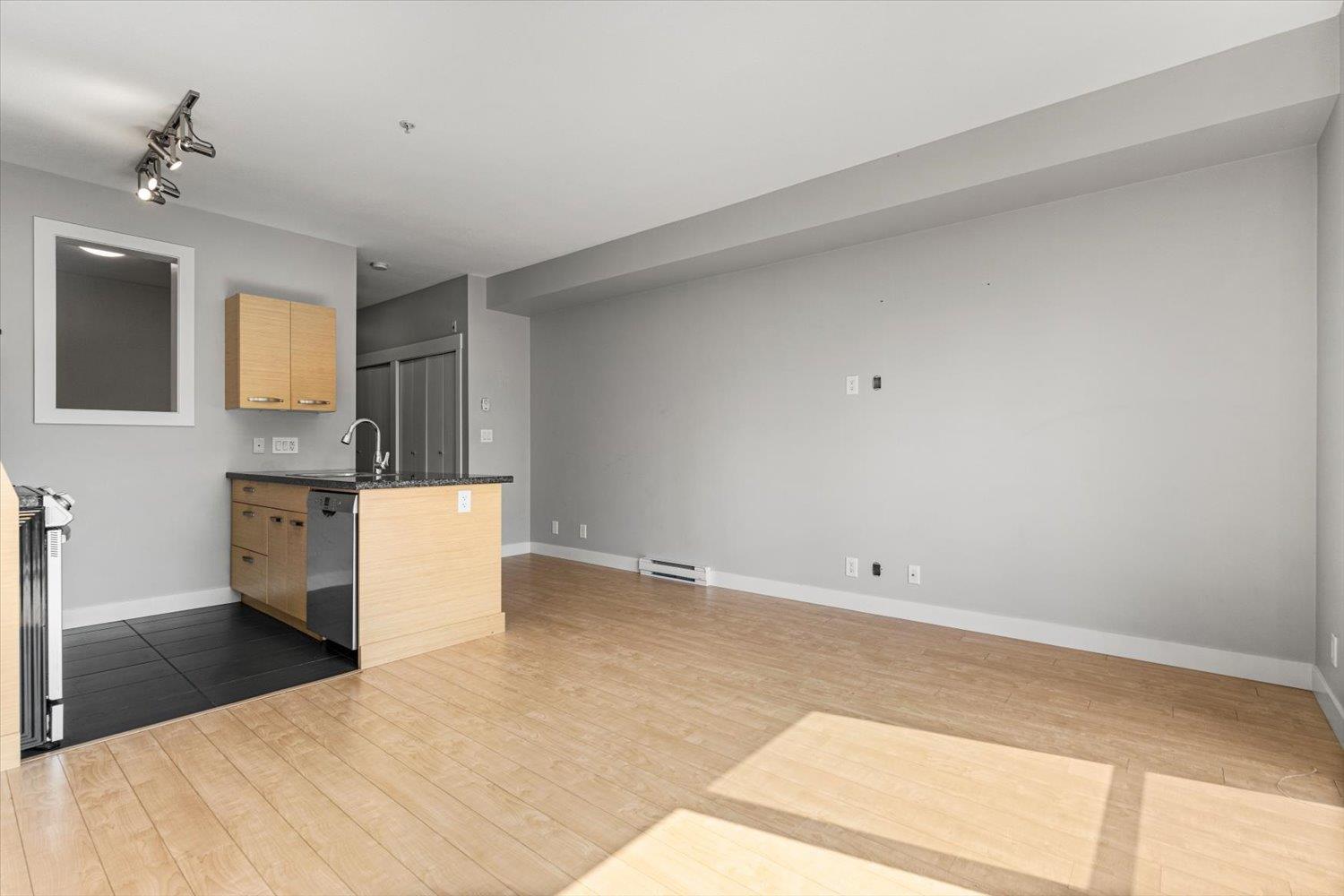 310 33539 Holland Avenue, Abbotsford, British Columbia V2S 0C6 - Photo 9 - R3155829