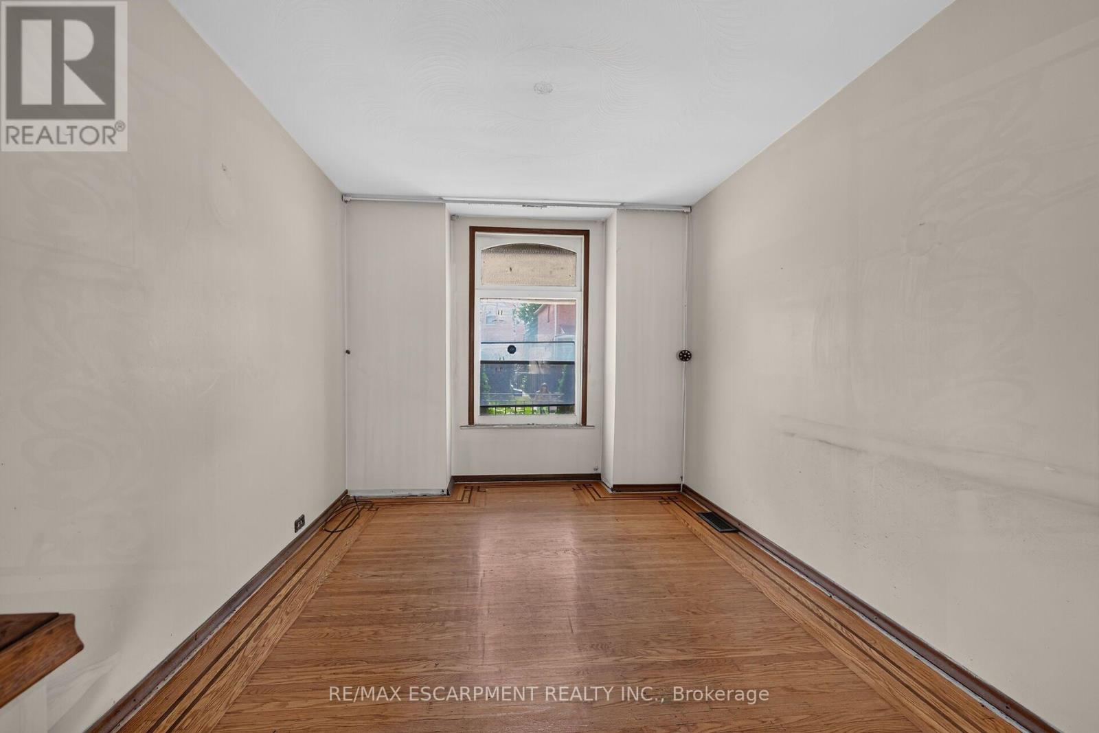 15 Kinrade Avenue, Hamilton, Ontario  L8L 6L5 - Photo 11 - X13719234