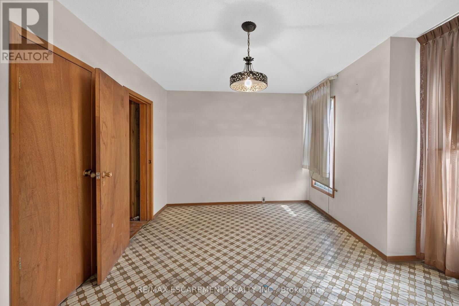15 Kinrade Avenue, Hamilton, Ontario  L8L 6L5 - Photo 18 - X13719234