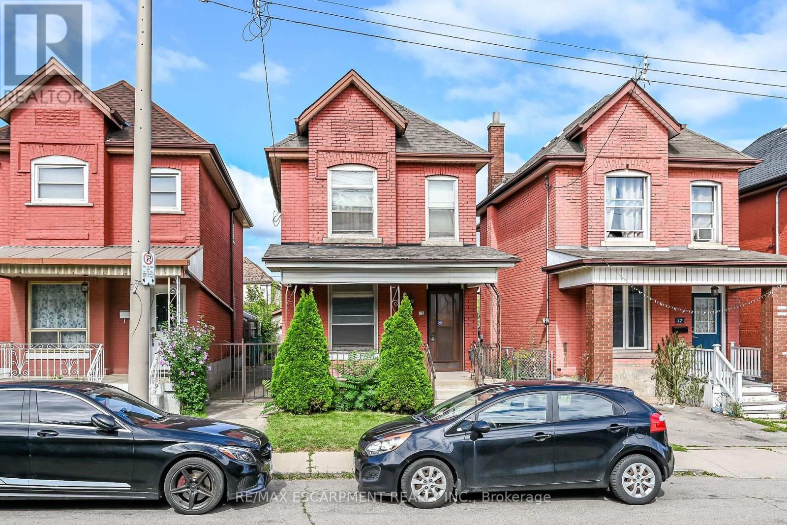 15 Kinrade Avenue, Hamilton, Ontario  L8L 6L5 - Photo 2 - X13719234