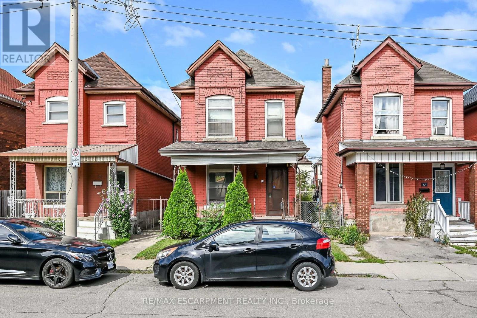 15 Kinrade Avenue, Hamilton, Ontario  L8L 6L5 - Photo 3 - X13719234