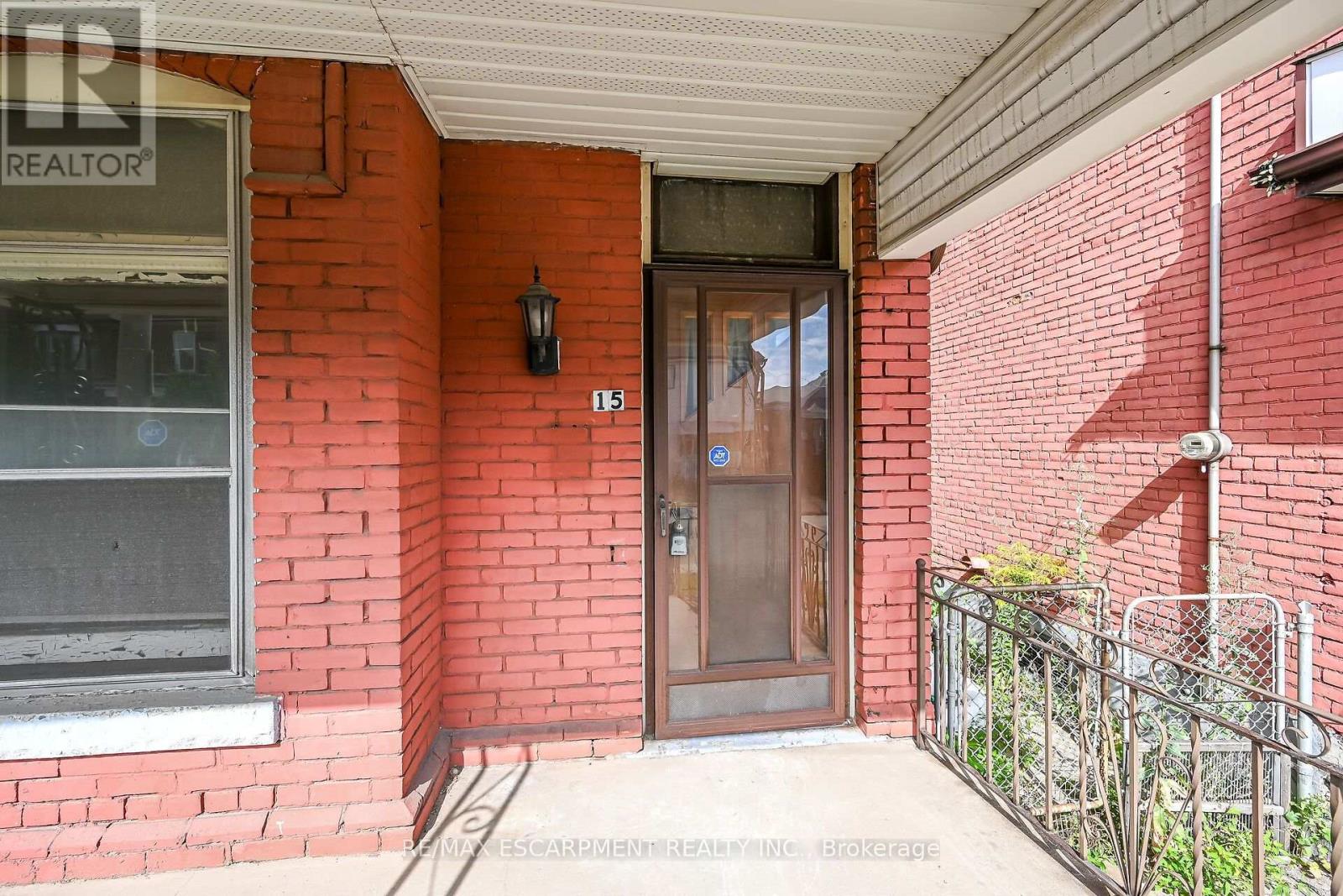 15 Kinrade Avenue, Hamilton, Ontario  L8L 6L5 - Photo 4 - X13719234