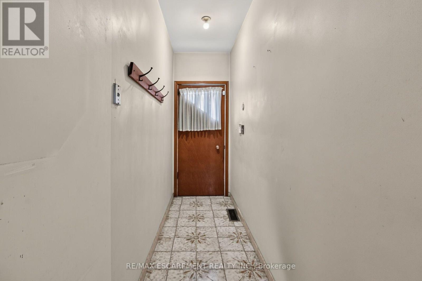 15 Kinrade Avenue, Hamilton, Ontario  L8L 6L5 - Photo 6 - X13719234