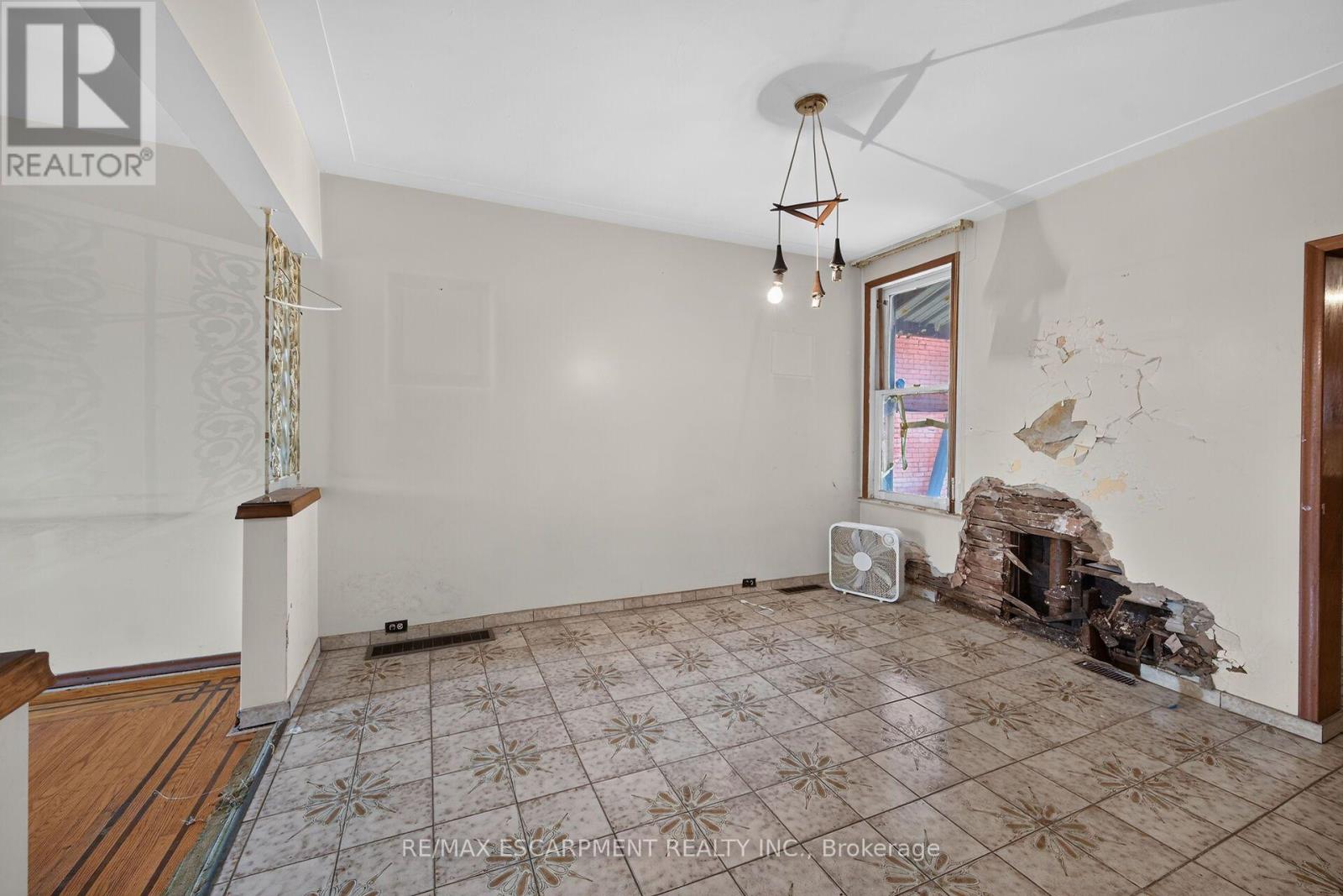 15 Kinrade Avenue, Hamilton, Ontario  L8L 6L5 - Photo 8 - X13719234
