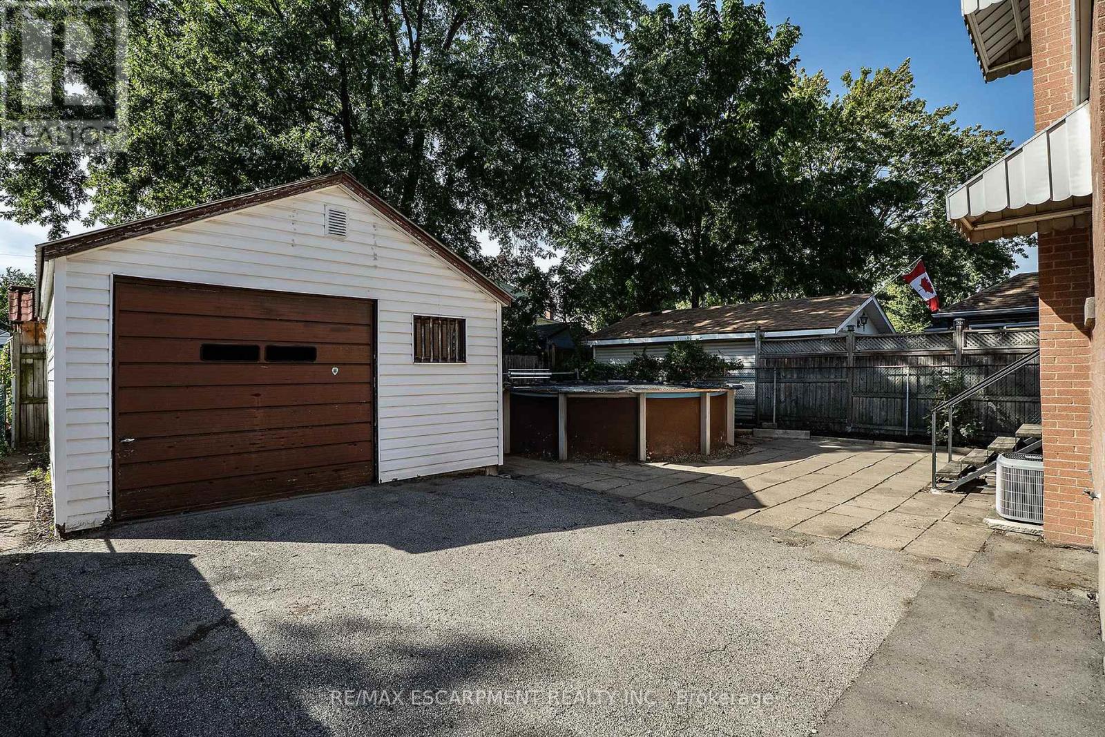 274 East 38th Street, Hamilton, Ontario  L8V 4G3 - Photo 17 - X13719244
