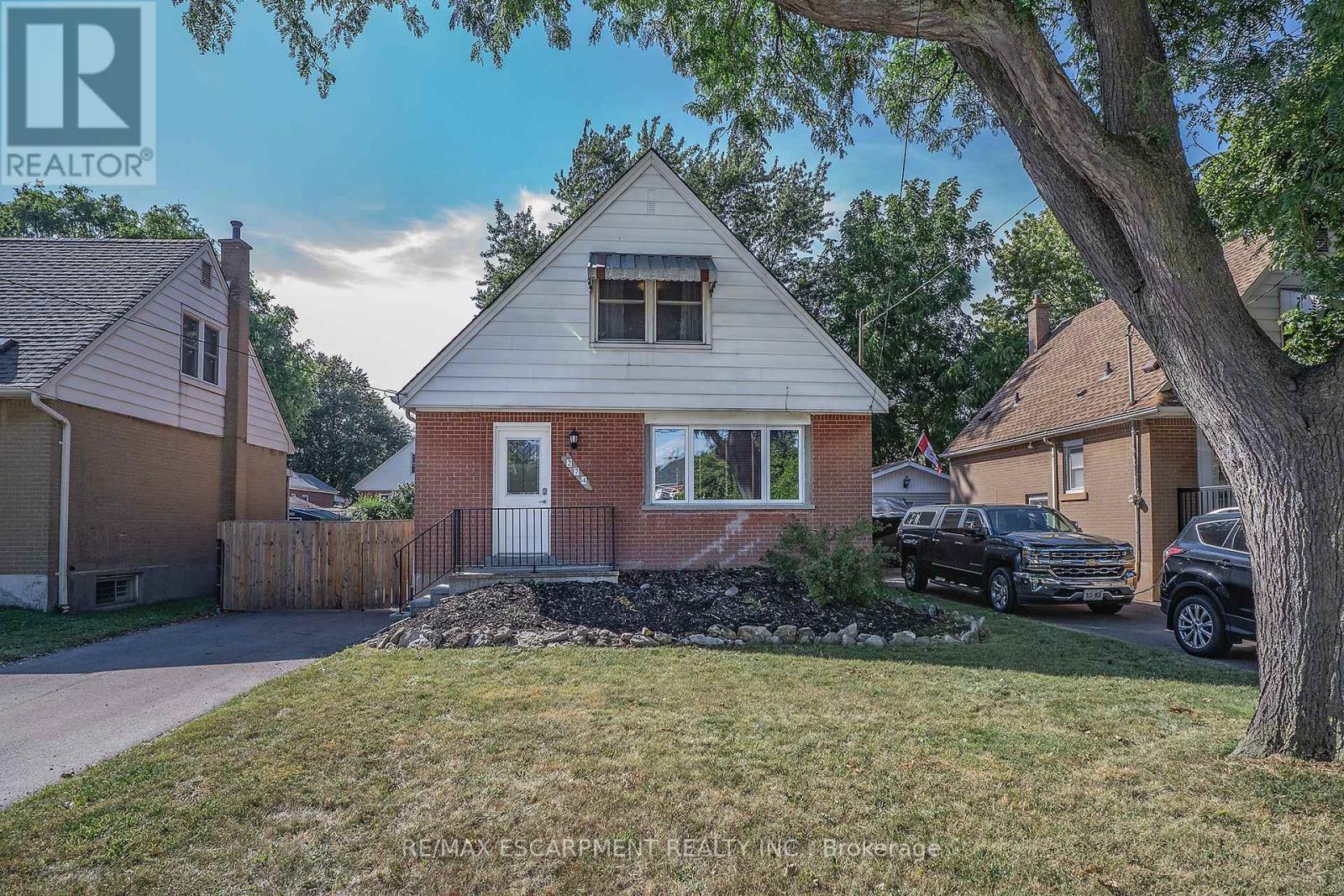 274 East 38th Street, Hamilton, Ontario  L8V 4G3 - Photo 19 - X13719244