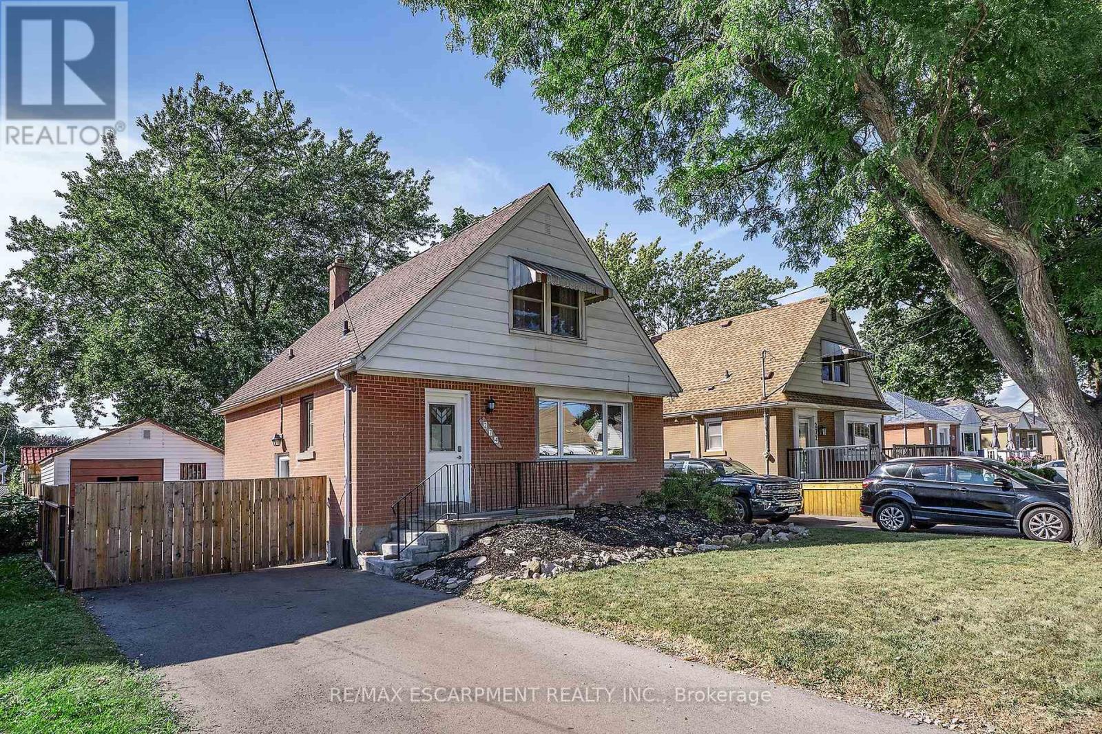 274 East 38th Street, Hamilton, Ontario  L8V 4G3 - Photo 20 - X13719244