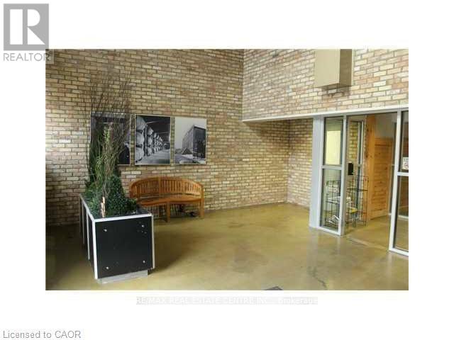 307 - 3 Father David Bauer Drive, Waterloo, Ontario  N2L 6M1 - Photo 2 - X13719264