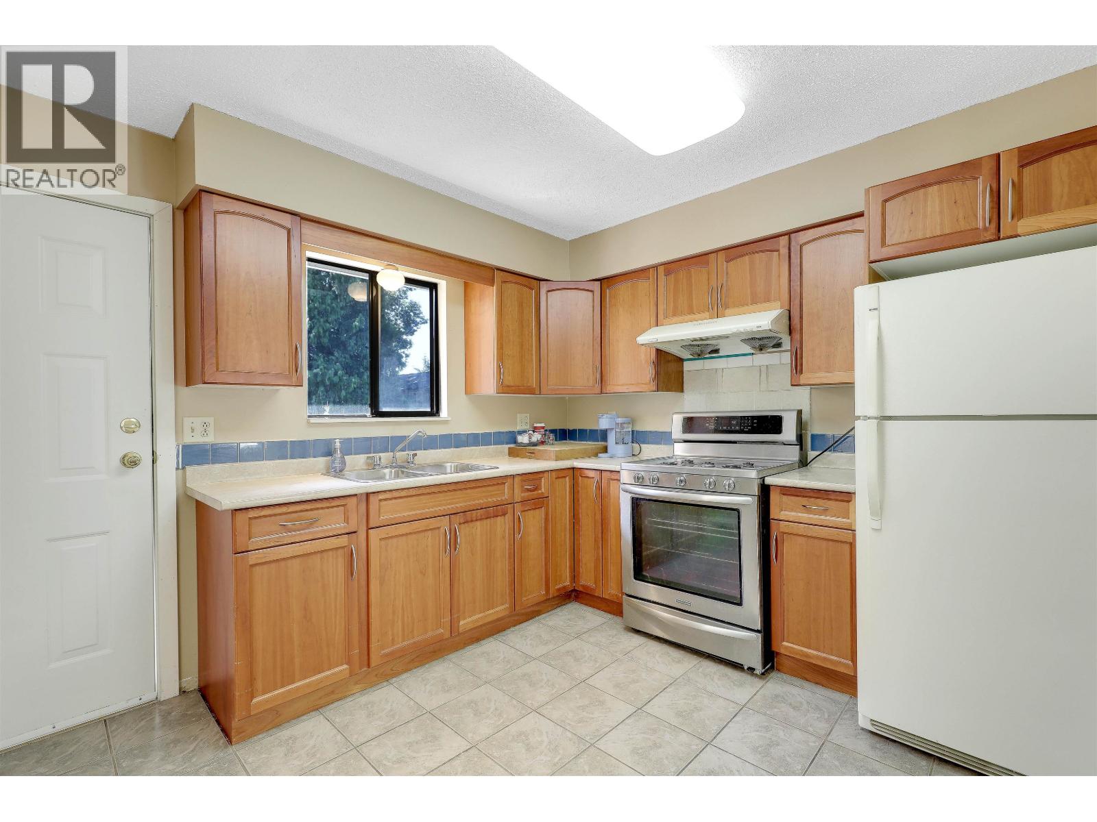 1440 Kamloops Place, Port Coquitlam, British Columbia  V3B 5E3 - Photo 12 - R3159319