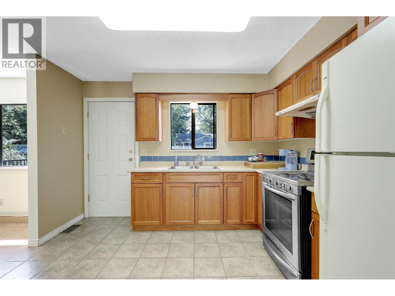 1440 Kamloops Place, Port Coquitlam, British Columbia  V3B 5E3 - Photo 14 - R3159319