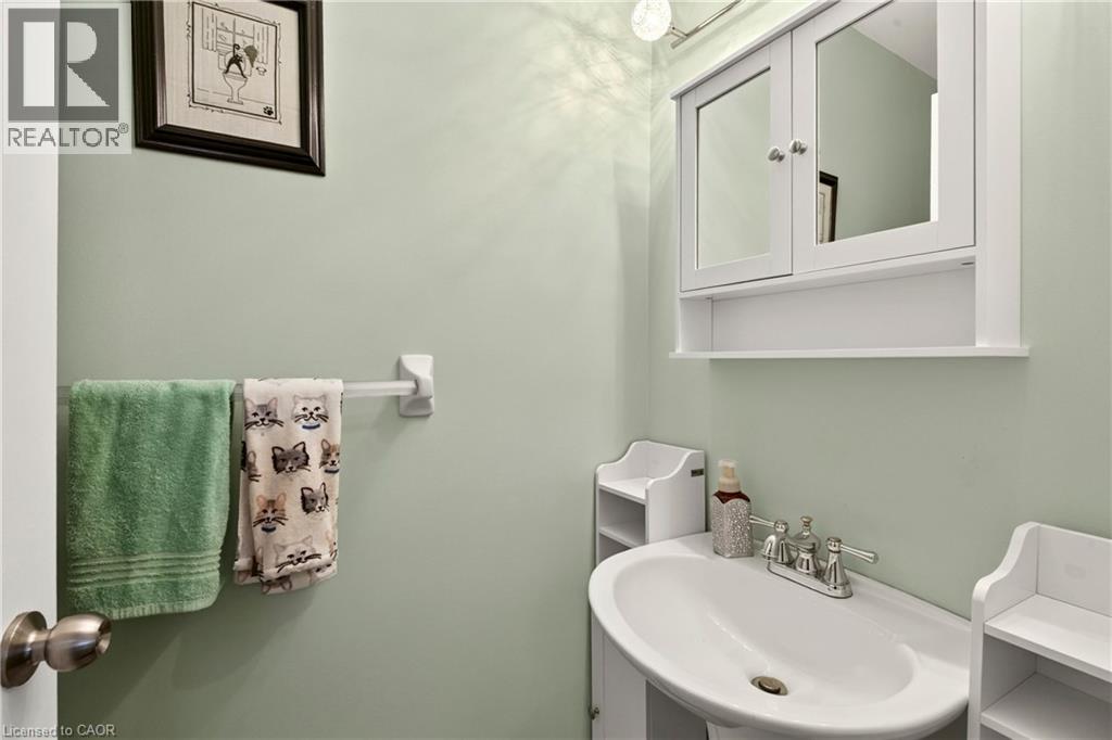 31 Grindstone Way, Hamilton, Ontario  L9H 7B7 - Photo 8 - 40858797