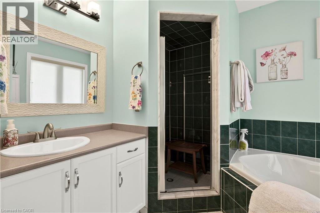 31 Grindstone Way, Hamilton, Ontario  L9H 7B7 - Photo 25 - 40858797