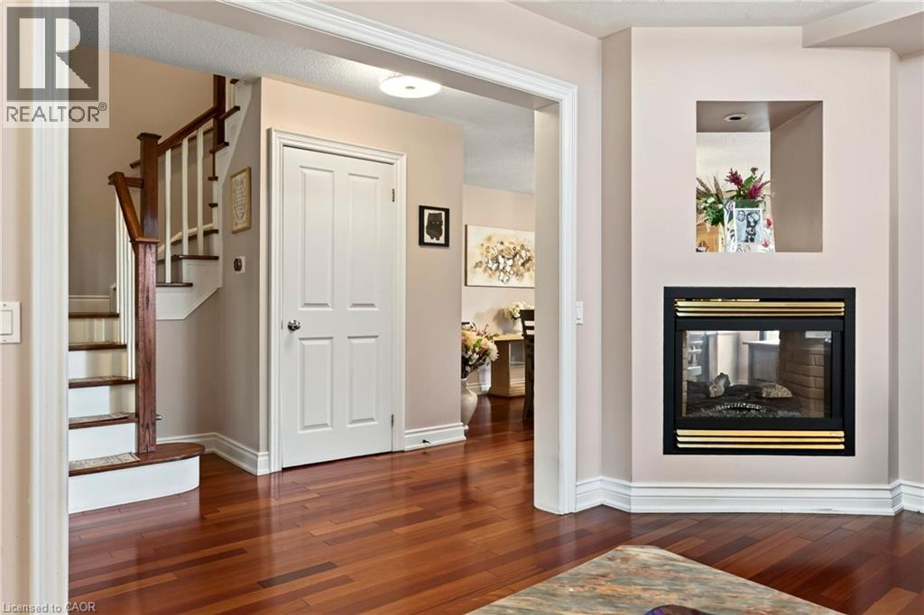 31 Grindstone Way, Hamilton, Ontario  L9H 7B7 - Photo 11 - 40858797