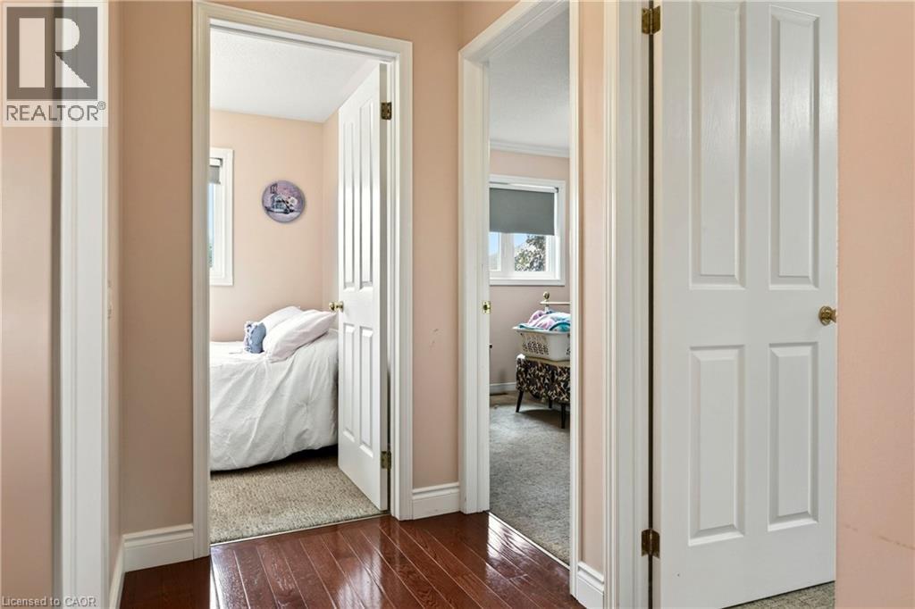31 Grindstone Way, Hamilton, Ontario  L9H 7B7 - Photo 21 - 40858797