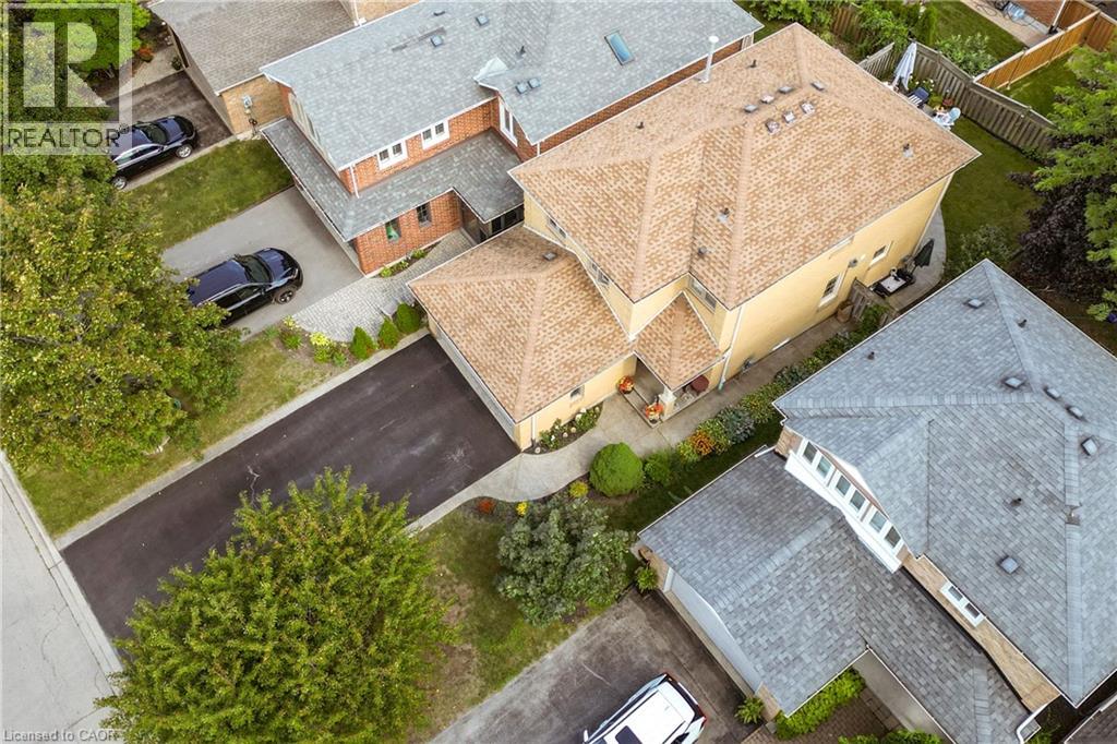 31 Grindstone Way, Hamilton, Ontario  L9H 7B7 - Photo 48 - 40858797