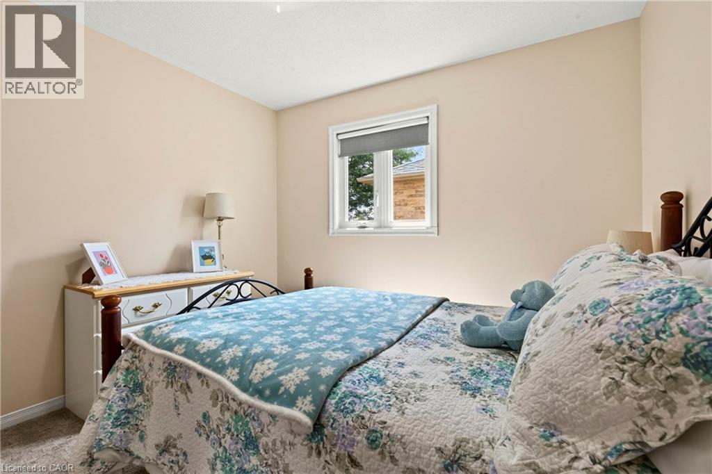 31 Grindstone Way, Hamilton, Ontario  L9H 7B7 - Photo 32 - 40858797