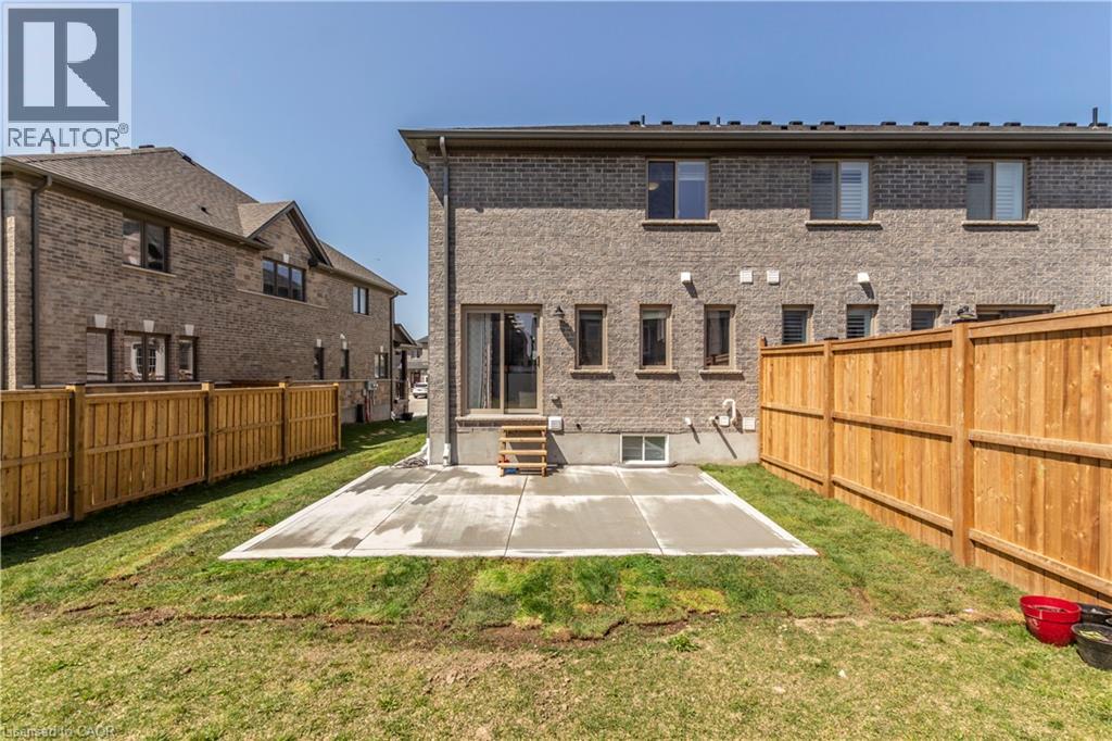 90 Hollybrook Trail, Kitchener, Ontario  N2R 0M7 - Photo 35 - 40858836